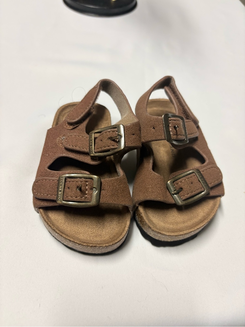Lucky Brand Kids Brown Suede Double-Buckle Sandals